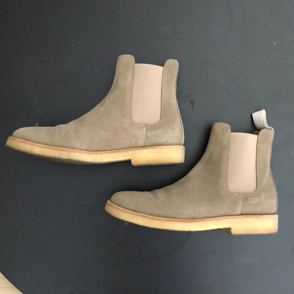 Common Projects - suede chelsea boot